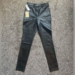 Aritzia Wilfred Black Faux Leather Skinny Pant